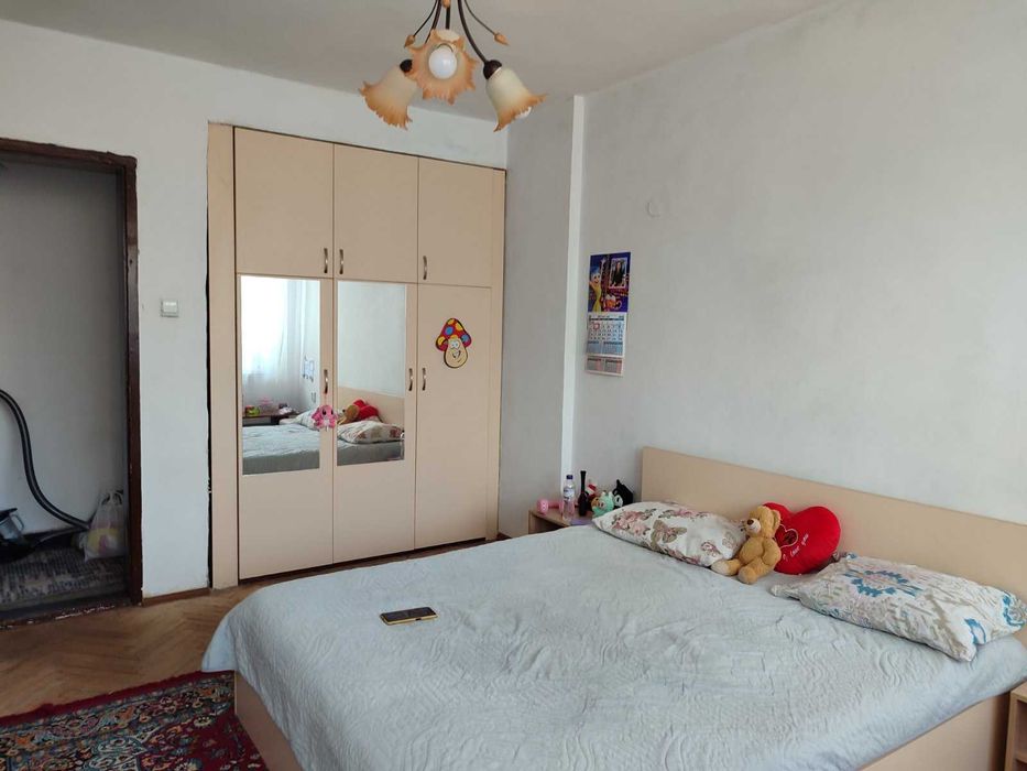 Продава се Двустаен апартамент в Добрич, Кралска зона - 78 кв.м за 1040 €/кв.м - Снимка #8