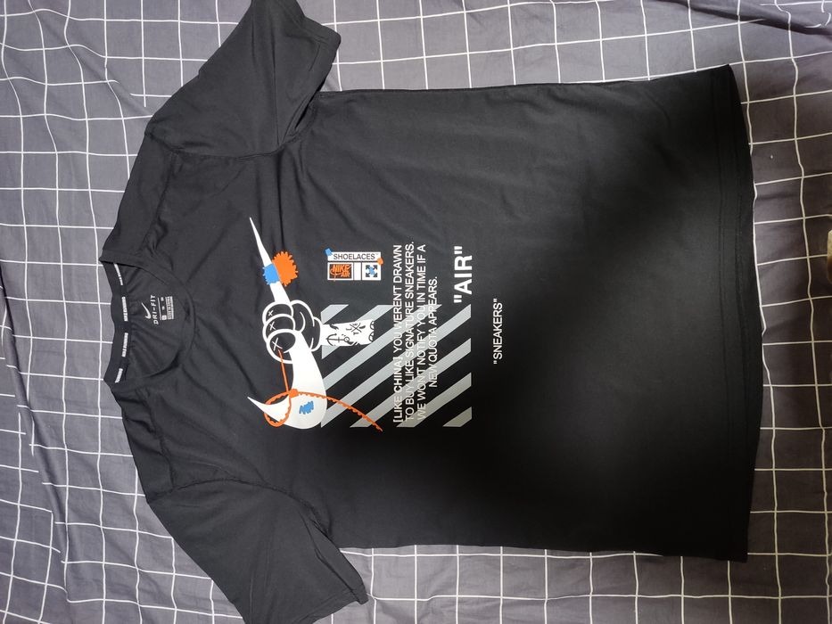 Футболки и кофточки