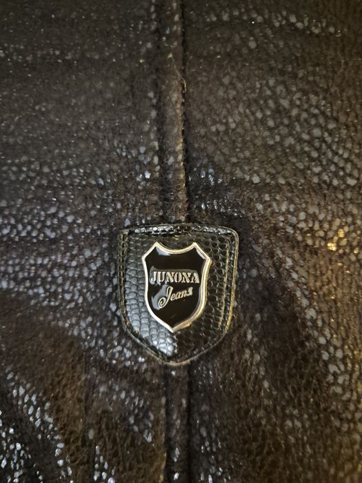 Дамско, есенно-зимно яке, черен цвят,.