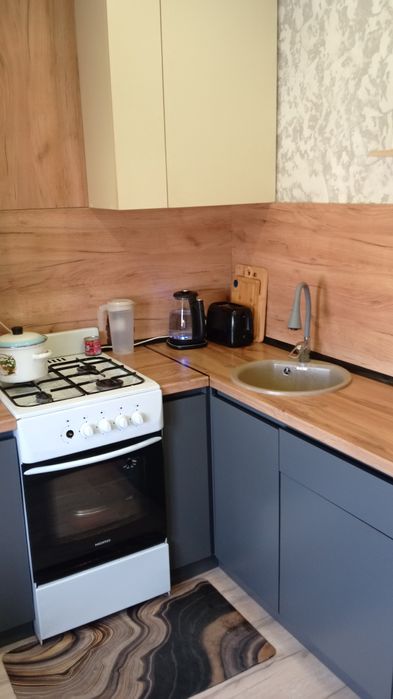 Продам 2 кв 8 мкр