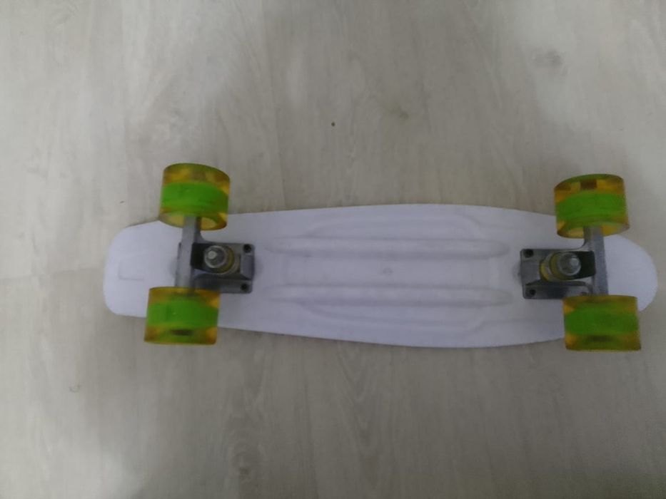 Продам скейт хороший