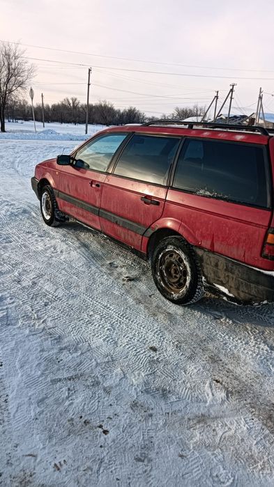 Продам пассат. Находится в поселке Жданова.