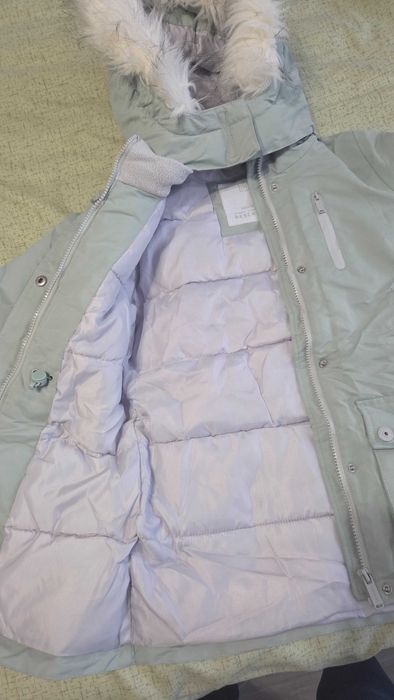 Продавам детски якета и зимен ски панталон 134/140