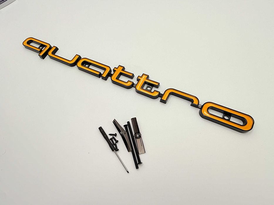 Emblema Compatibila Audi QUATTRO grila negru/galben