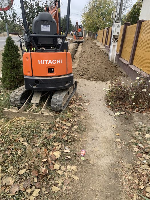 Inchiriere excavator piconat beton bascula