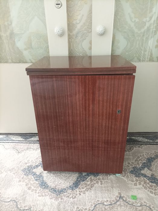 Tikuv mashinasi sotiladi, holati a’lo