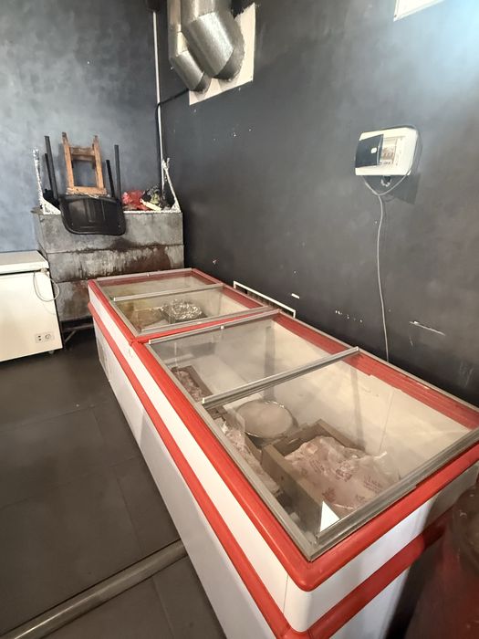 Большой морозильник, длинна 240 ширина 100