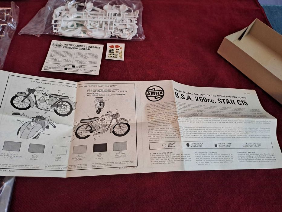 set constructie macheta motocicleta Harley Davidson macheta BSA
