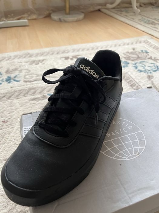 Adidas origianl de peile