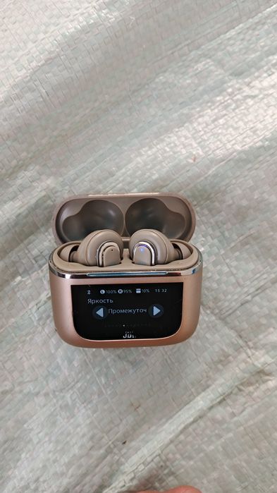 JBL Tour Pro 2 original naushnik