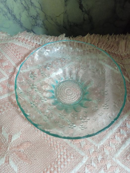 Ведро и блюда эмалированные