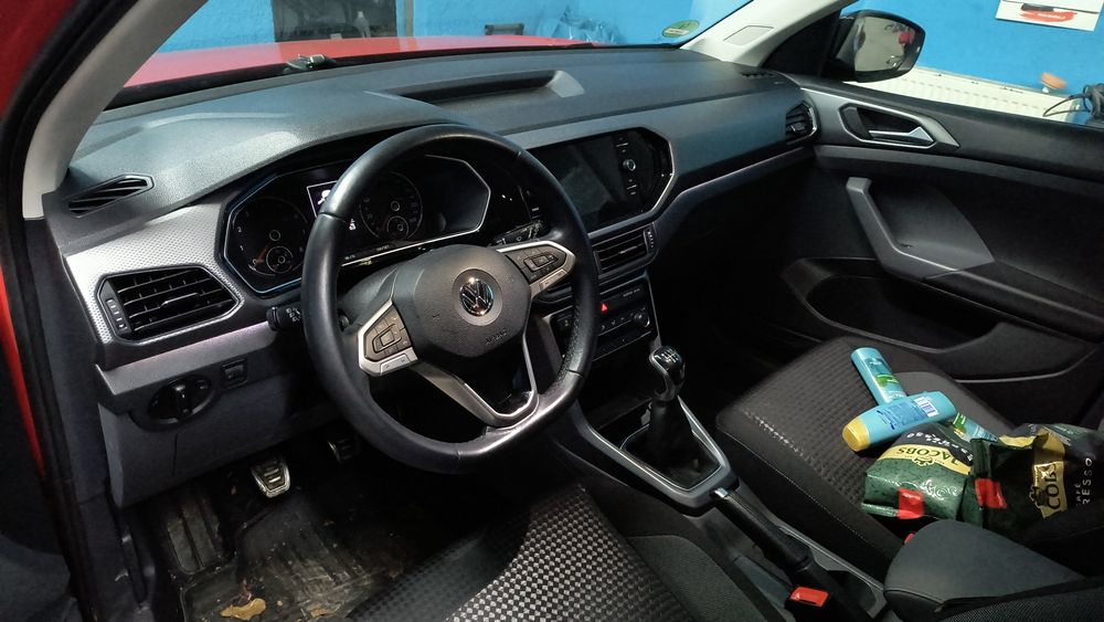 VOLKSWAGEN T-Cross 2021 — imagine 3