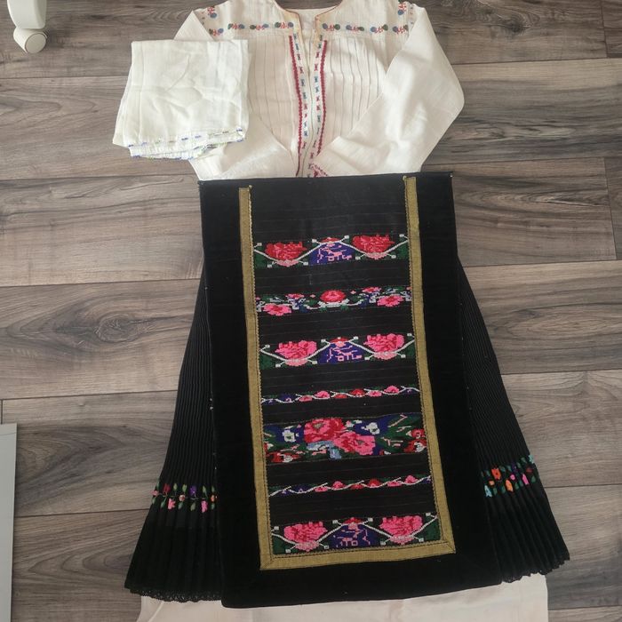 Автентична носия