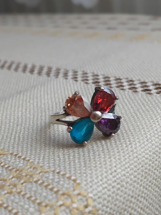 Inel din argint cu pietre semiprețioase