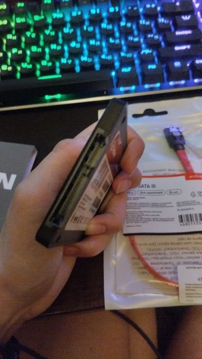 Продам жёсткий диск kingspec 256гб