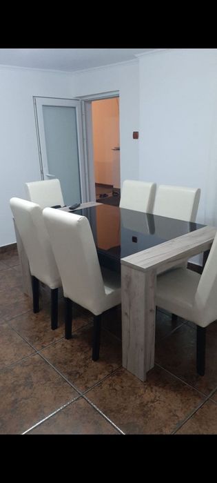 Casa de închiriat