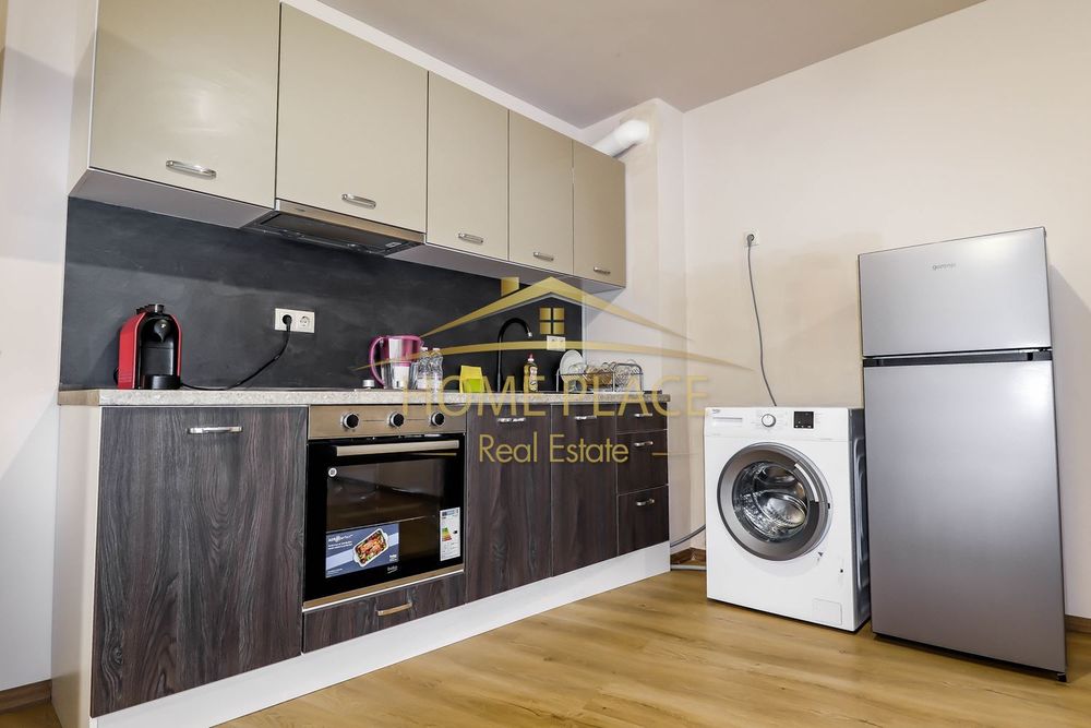 Дава се под наем Двустаен апартамент в Варна, Колхозен пазар - 67 кв.м за 586.5 € - Снимка #1