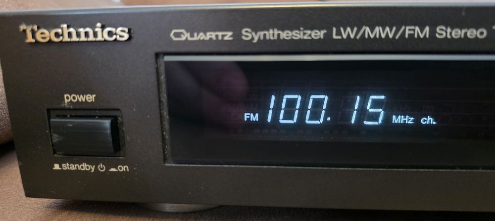 Technics ST-610L – Tuner Stereo Vintage