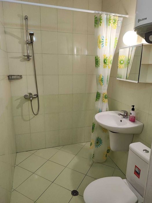 Дава се под наем Двустаен апартамент в Варна, Левски - 80 кв.м за 408 € - Снимка #6