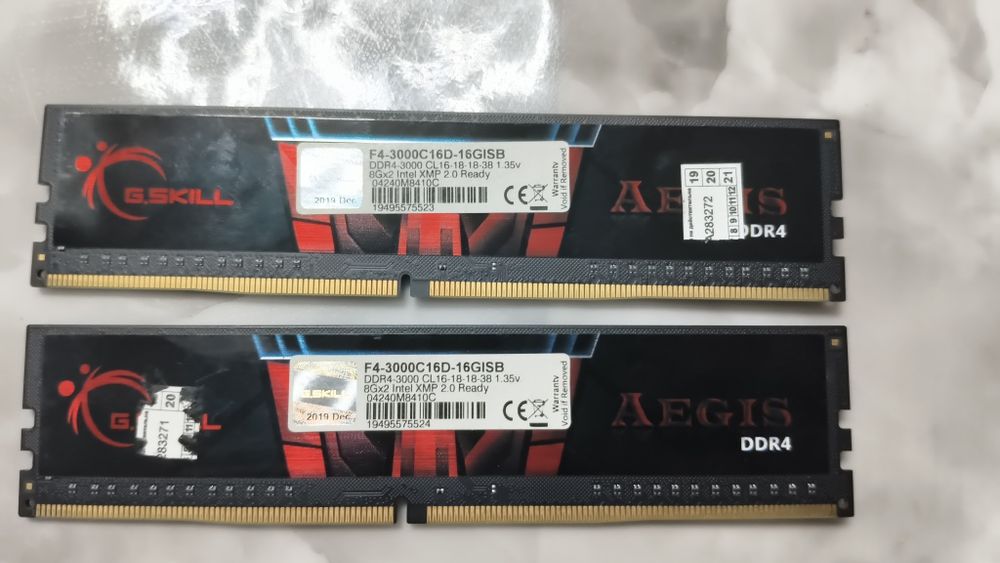 Продам озу 16гб ddr4 3000Мгц