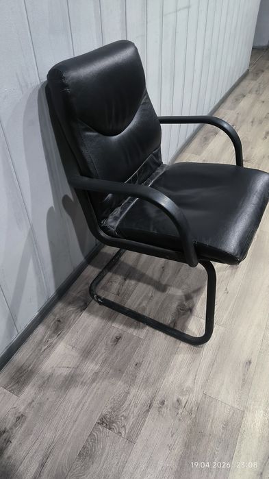 Продам офисное кресло