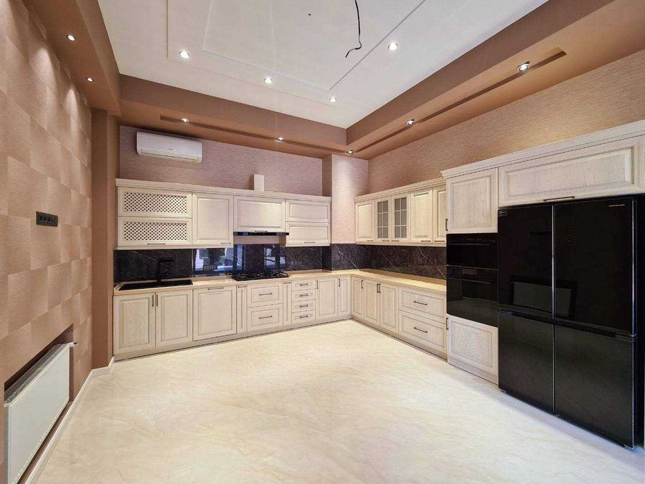 Сдаётся дом в стиле ХАЙ-ТЕК под офис! ориентир Яккасарайский район!