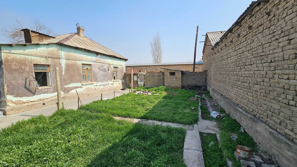 Bekobodda 5,2 sotix yer sotiladi, masjid yaqinida/Продаётся участок