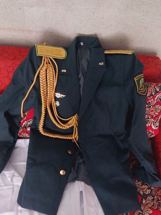 Парадный форма ұлттық ұлан