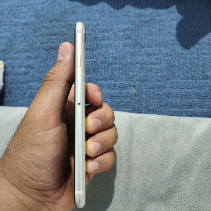 IPhone SE -3   (Ёмкость 72)