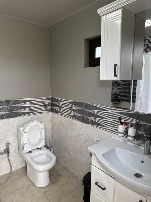 Мебелированная дача в горах с бассейном