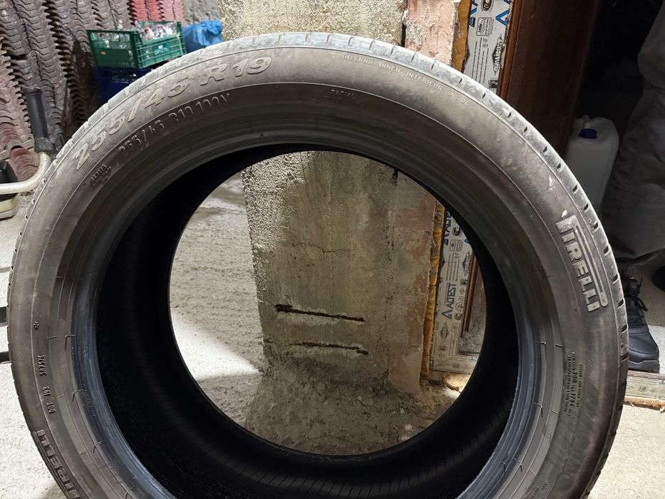 Лятни гуми Pirelli 255/45-19