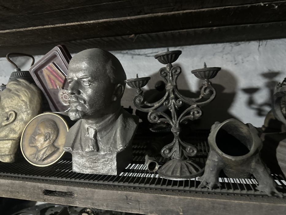 Продам статуетки