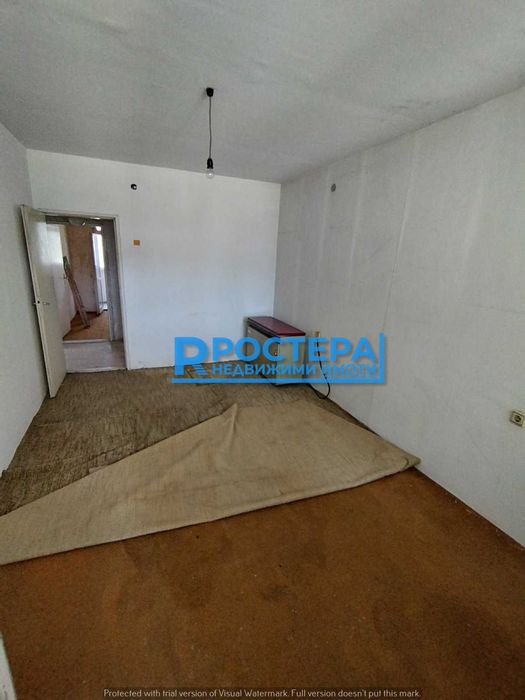 Продава се Четиристаен апартамент в Търговище, Център - 90 кв.м за 958 €/кв.м - Снимка #4