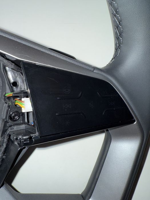 Volan Audi A5/Q3/Q4/Q5/Q6 2025 4 Spite S-Line si Non S-Line Incalzire