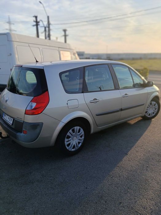 Renault Grand Scenic 2