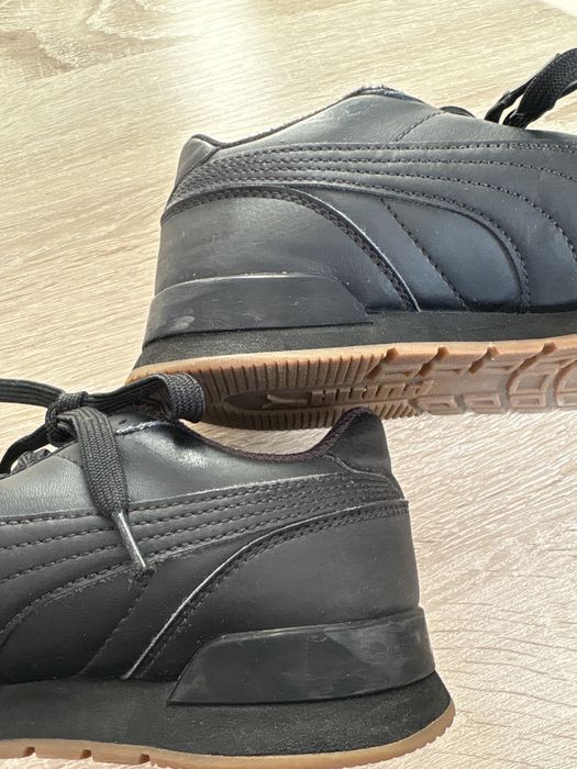 Кроссовки подростковые