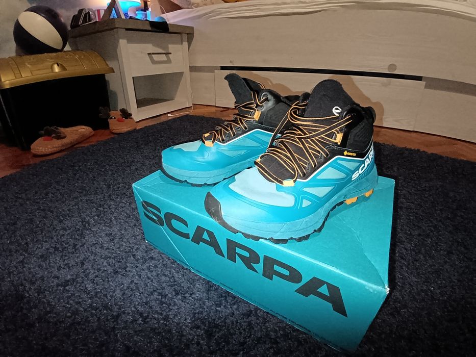 Обувки scarpa за туризъм и др