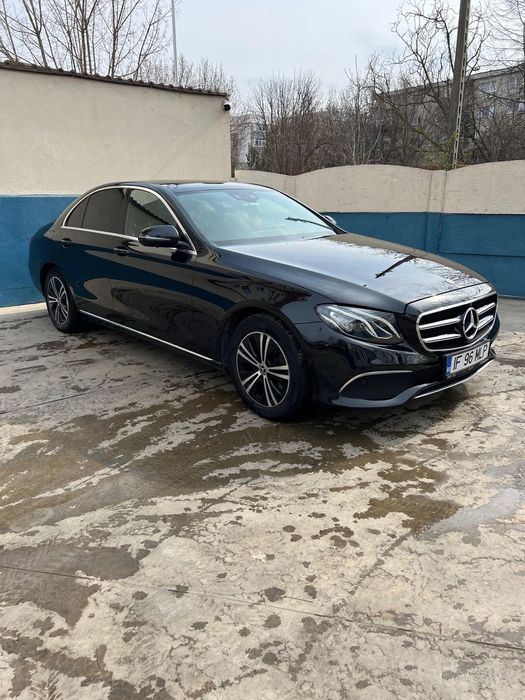 Mercedes-Benz E