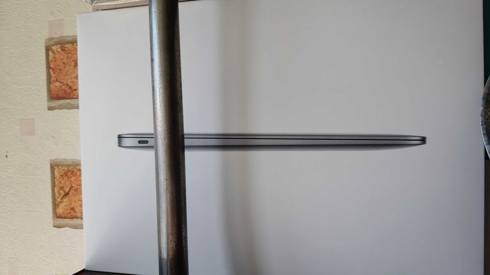 Macbook M1 2020 8/256