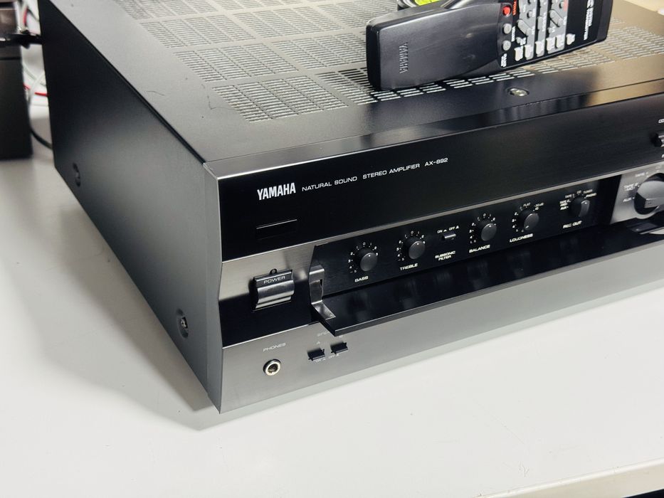 Amplificator de fidelitate YAMAHA AX-892,telecomandă,115W/canal 8ohmi