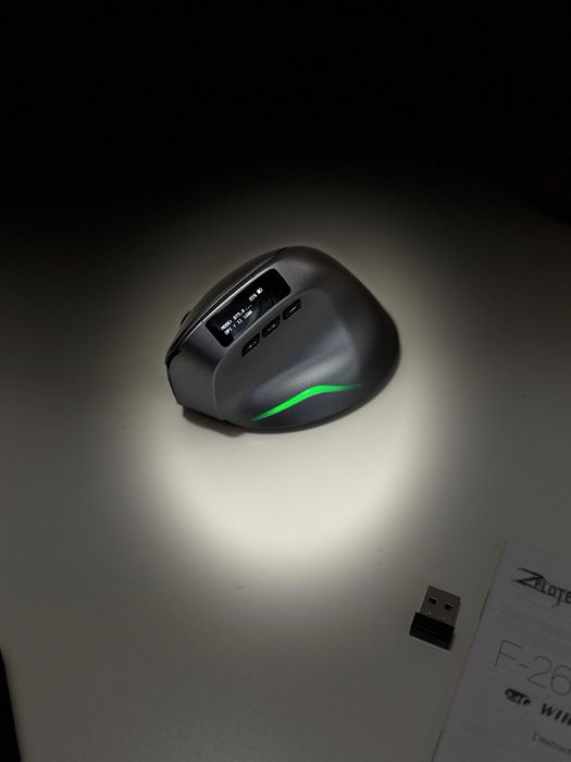 Vând mouse F26C, nou, sigilat în cutie.