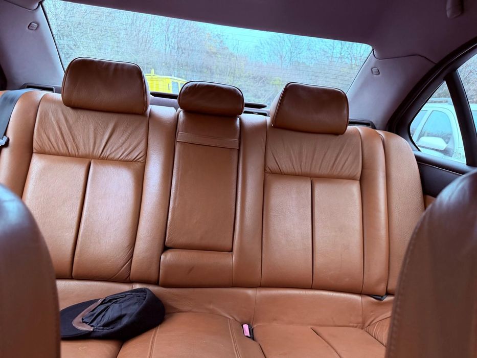 Продавам Пежо 607