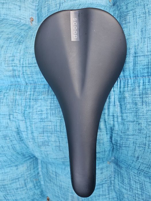 Șea bicicleta Canondale Scoop 140mm ca nouă.