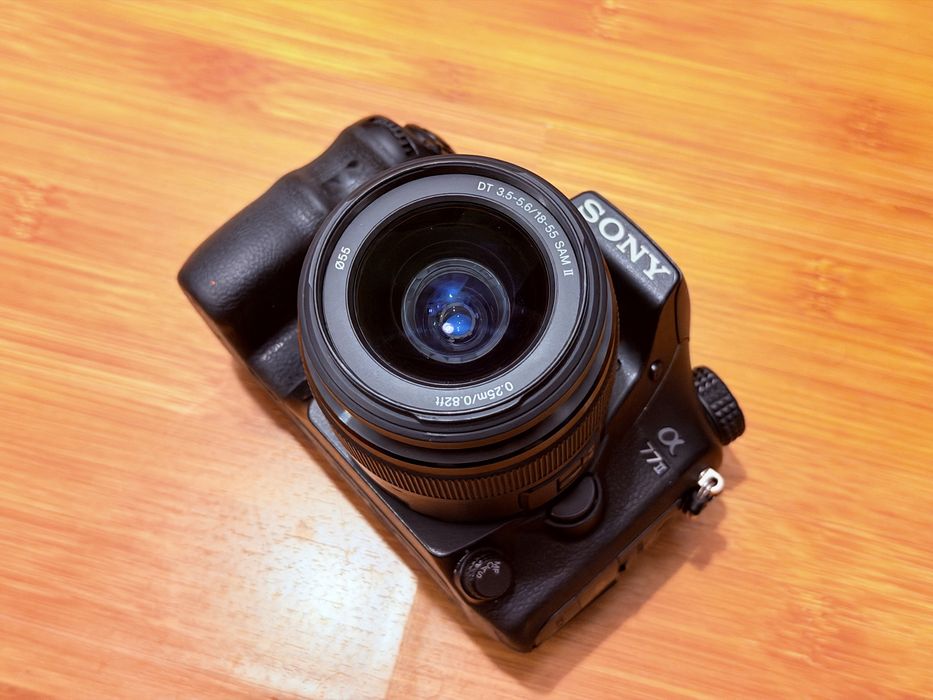 Sony A77 Mark II , stare excelenta, kit cu 2 obiective