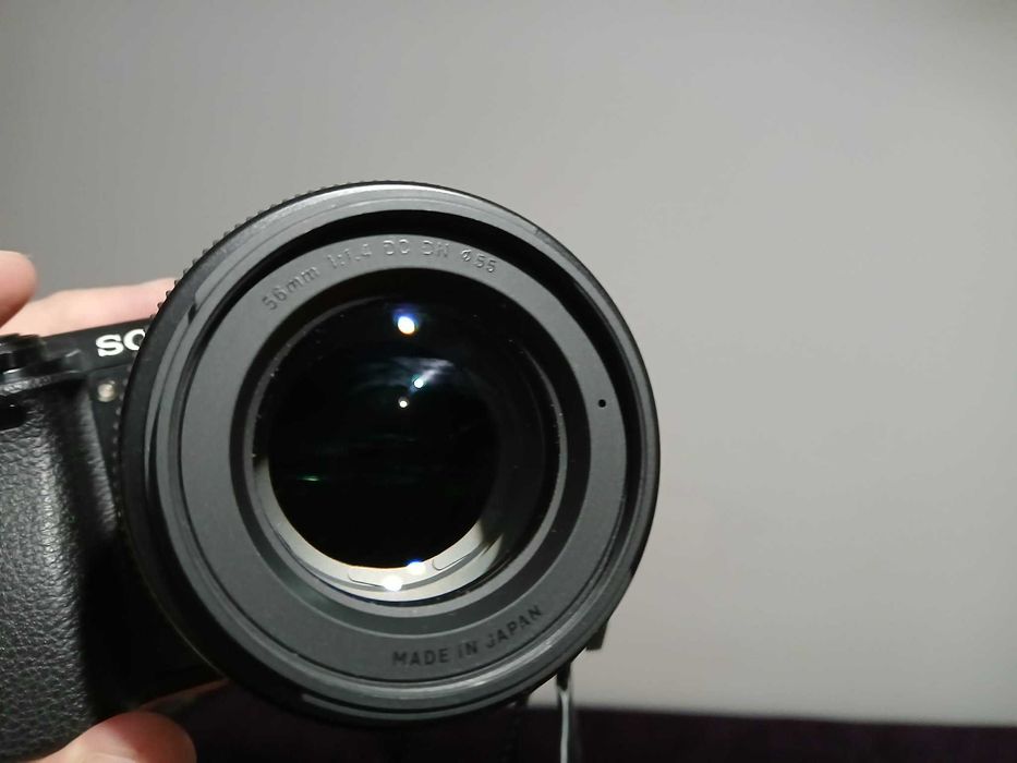 obiectiv sigma 56 mm f1.4 montura  sony