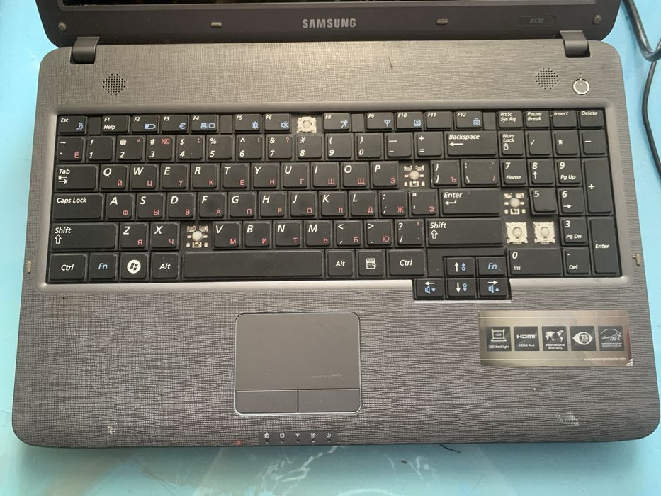 Прлдам ноут samsung R530