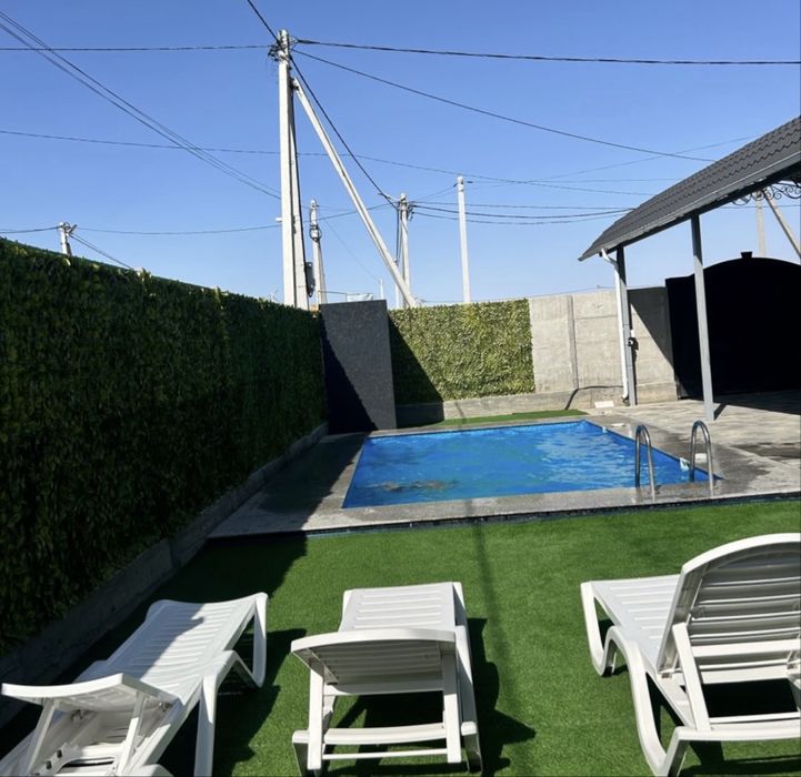 продам новый дом с мебелю