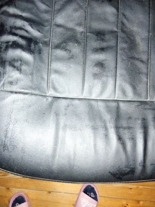 Vând scaun de birou din piele