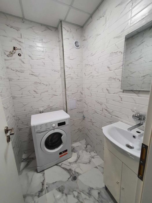Дава се под наем Тристаен апартамент в Пловдив, Каменица 2 - 90 кв.м за 425 € - Снимка #11