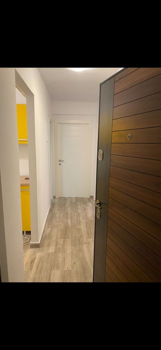Inchiriez apartament 2 camere decomandat